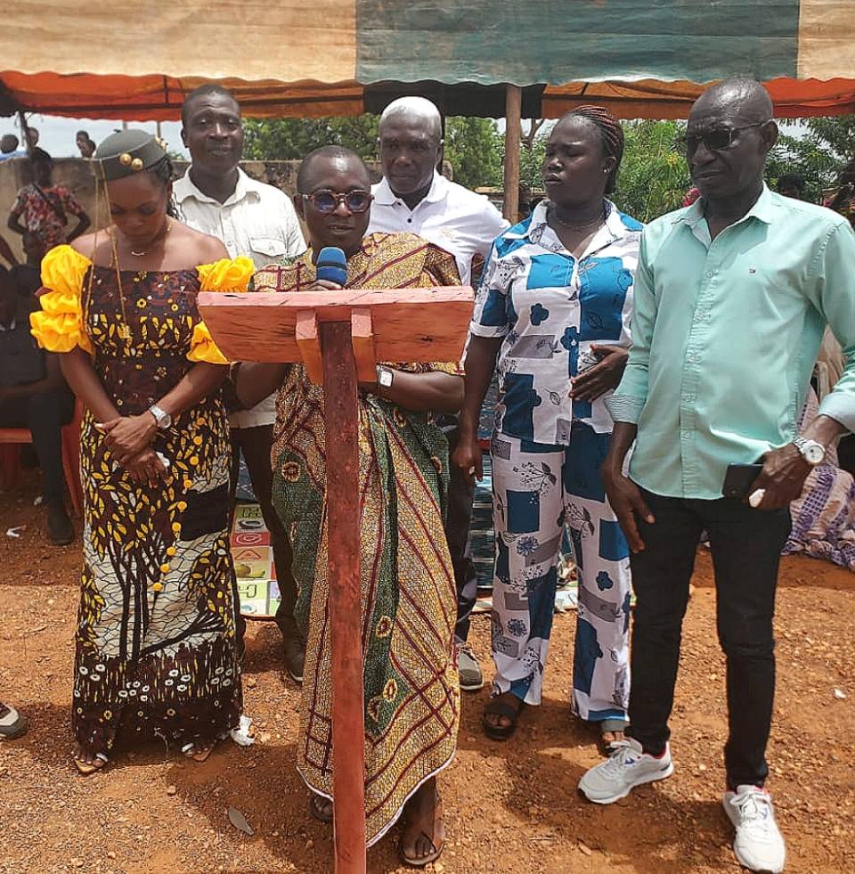 Photo 3 — Investiture du President des Jeunes de Ouangui